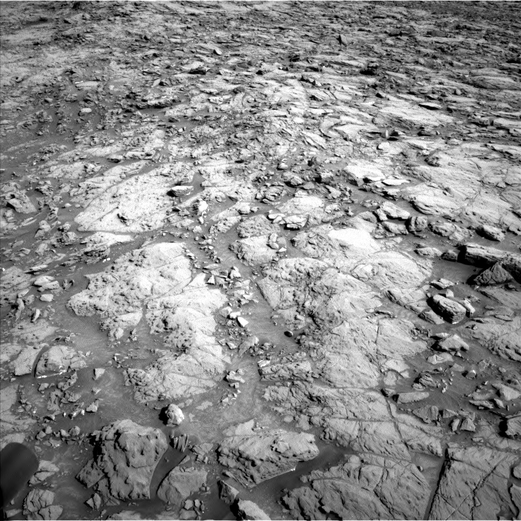 Nasa's Mars rover Curiosity acquired this image using its Left Navigation Camera on Sol 1162, at drive 3000, site number 50