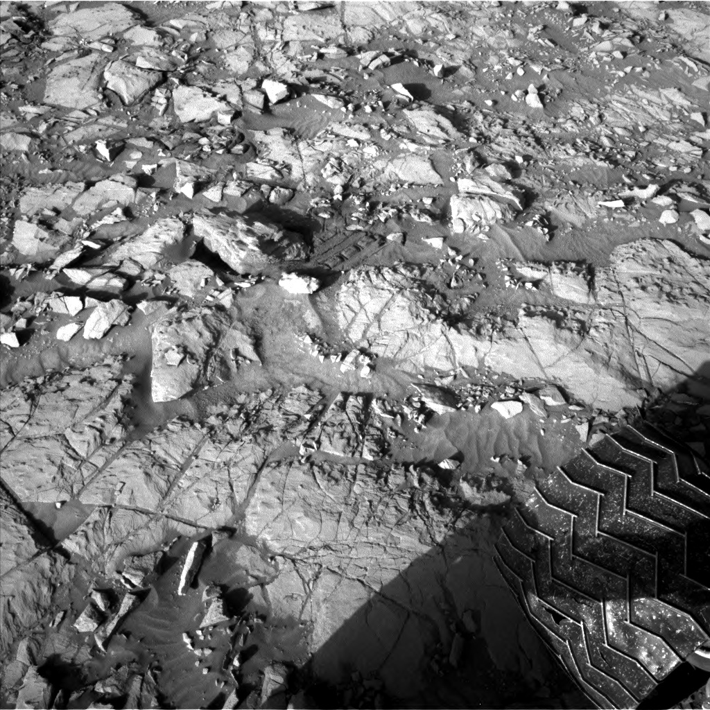 Nasa's Mars rover Curiosity acquired this image using its Left Navigation Camera on Sol 1162, at drive 3076, site number 50