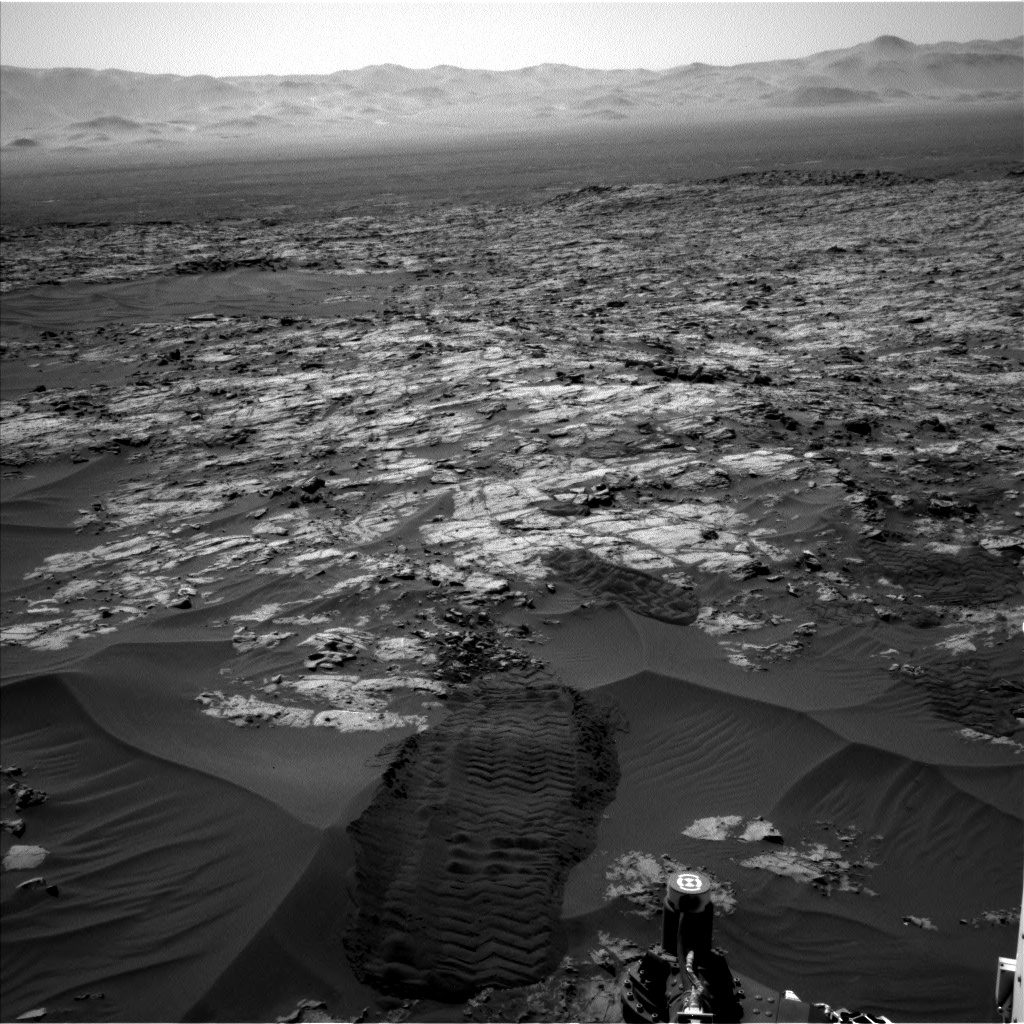 Nasa's Mars rover Curiosity acquired this image using its Left Navigation Camera on Sol 1181, at drive 1298, site number 51