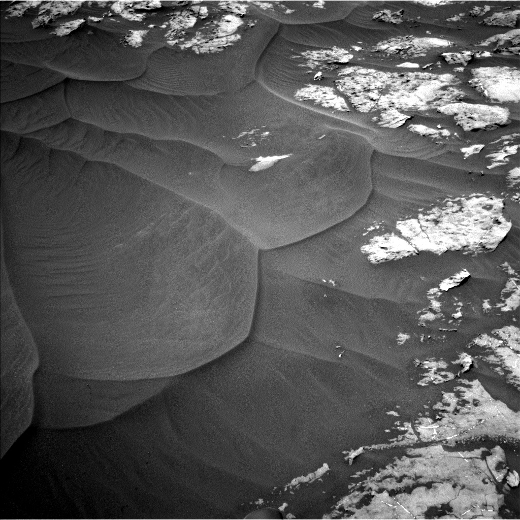 Nasa's Mars rover Curiosity acquired this image using its Left Navigation Camera on Sol 1185, at drive 1502, site number 51
