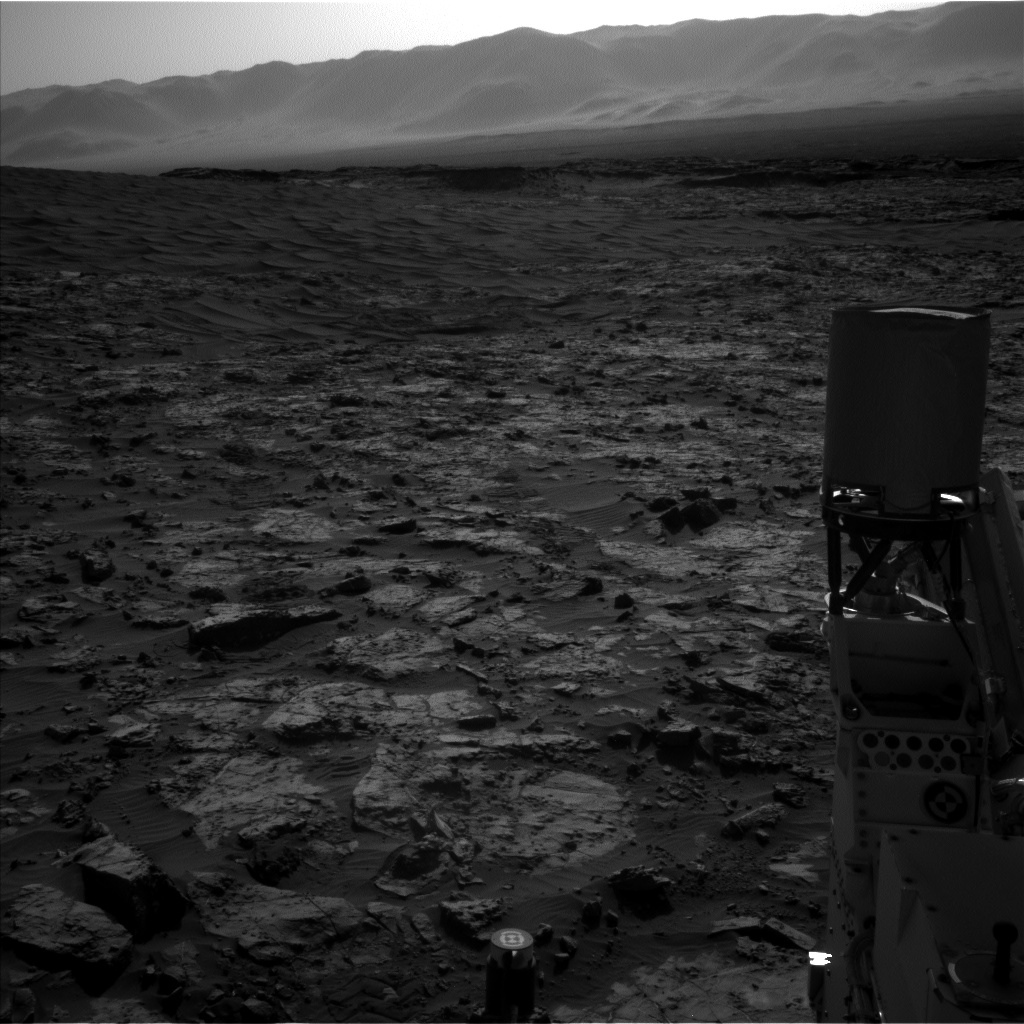 Nasa's Mars rover Curiosity acquired this image using its Left Navigation Camera on Sol 1185, at drive 1800, site number 51