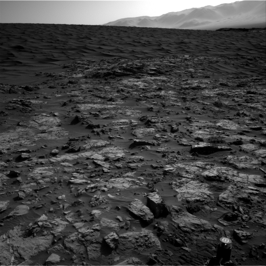 Nasa's Mars rover Curiosity acquired this image using its Right Navigation Camera on Sol 1185, at drive 1800, site number 51