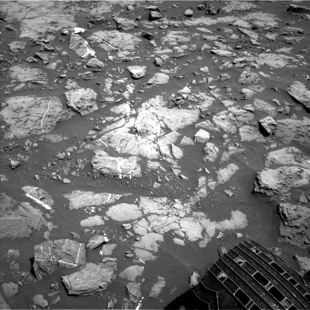 Nasa's Mars rover Curiosity acquired this image using its Left Navigation Camera on Sol 1187, at drive 1800, site number 51