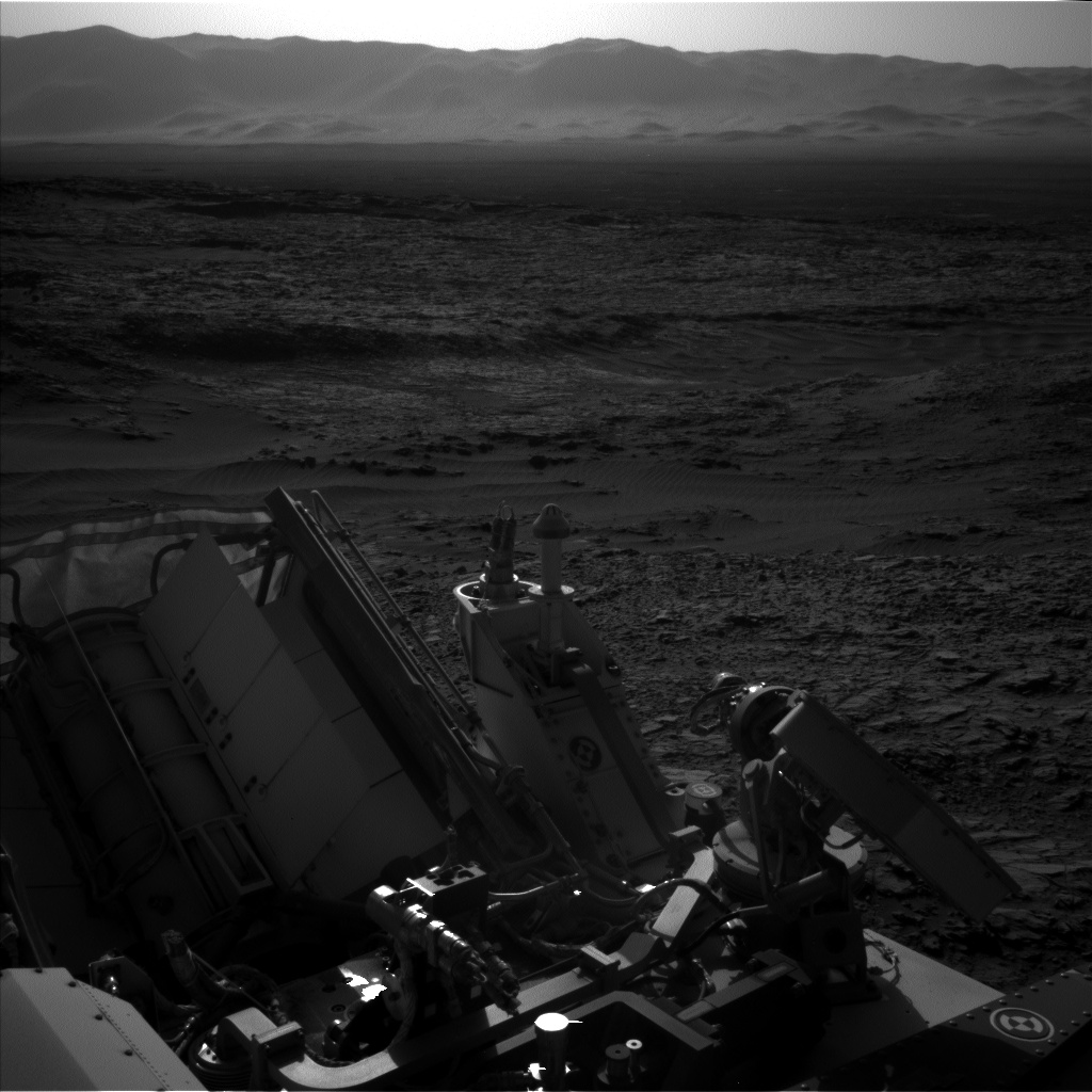 Nasa's Mars rover Curiosity acquired this image using its Left Navigation Camera on Sol 1187, at drive 2004, site number 51