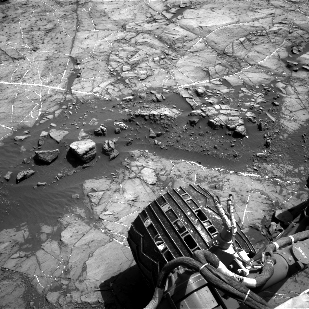 Nasa's Mars rover Curiosity acquired this image using its Right Navigation Camera on Sol 1192, at drive 2322, site number 51