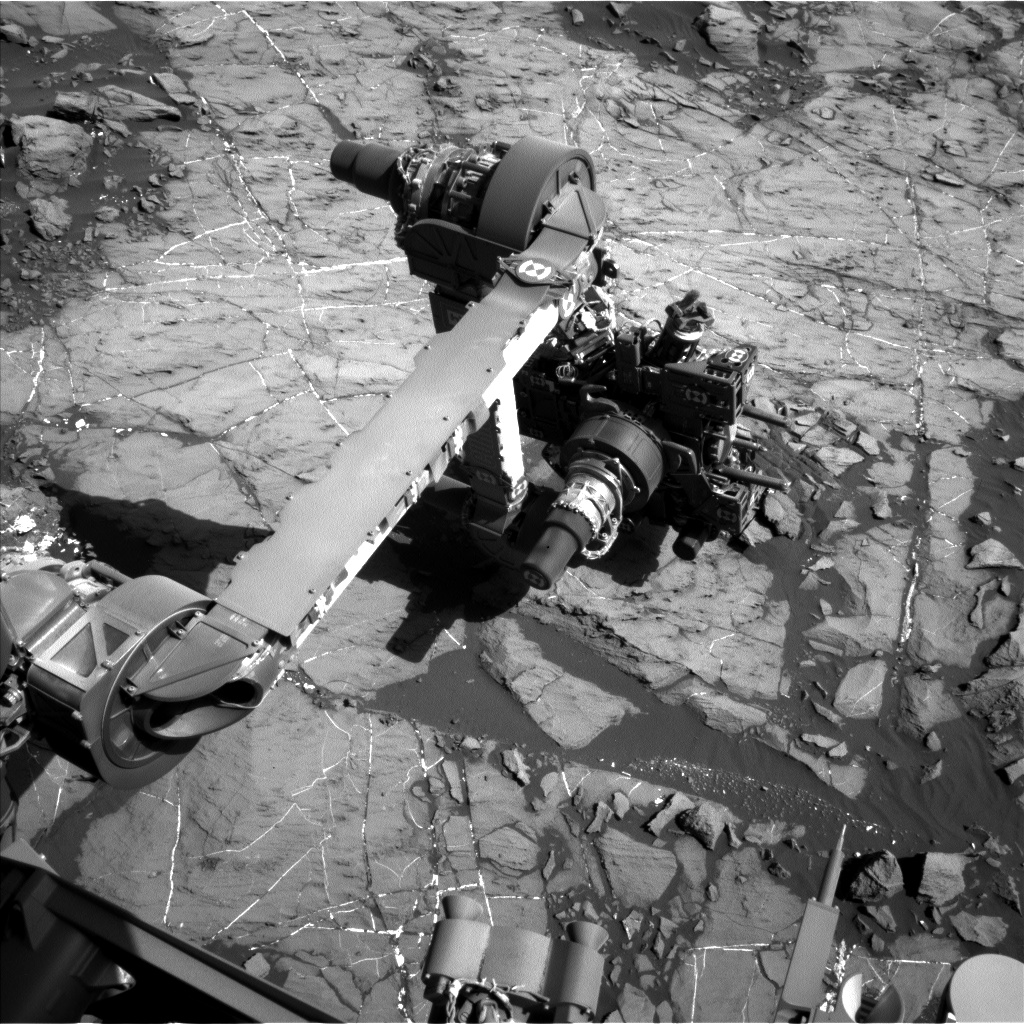 Nasa's Mars rover Curiosity acquired this image using its Left Navigation Camera on Sol 1198, at drive 0, site number 52