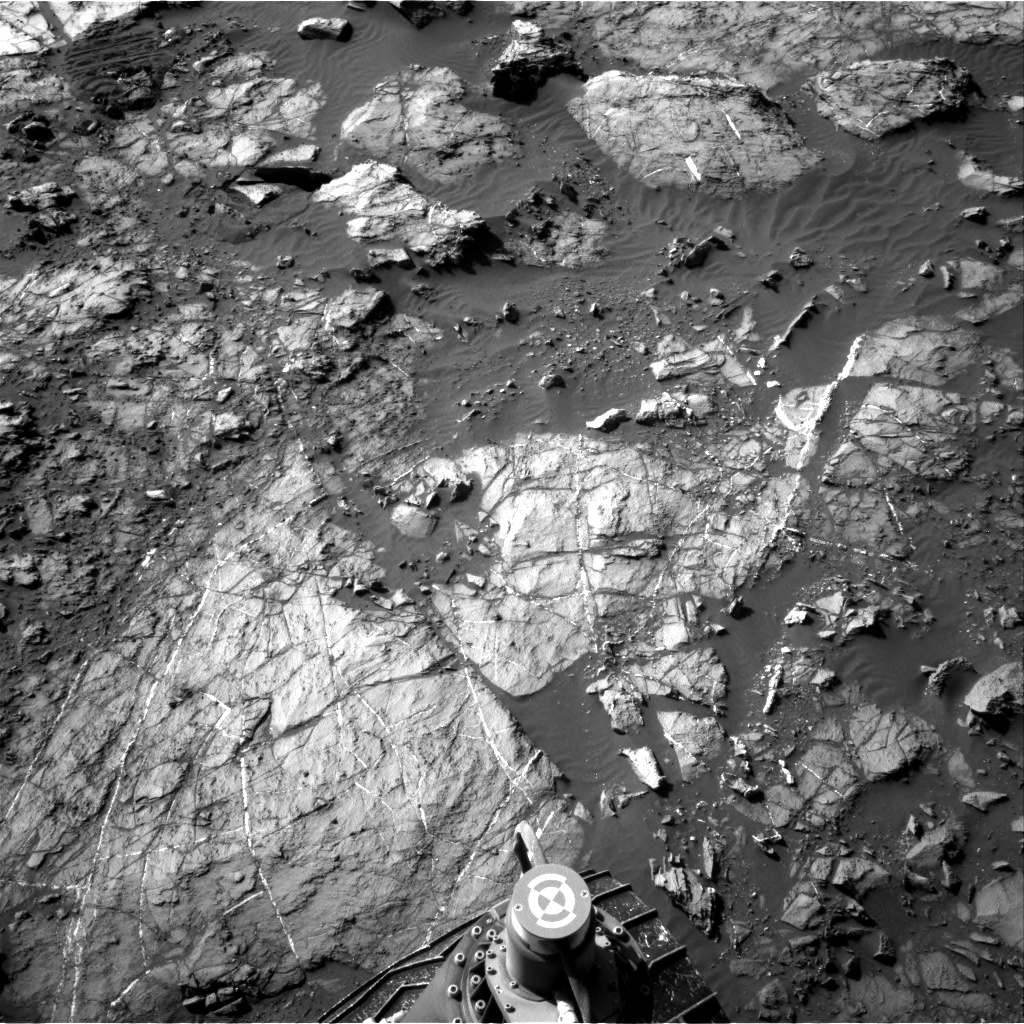 Nasa's Mars rover Curiosity acquired this image using its Right Navigation Camera on Sol 1215, at drive 614, site number 52
