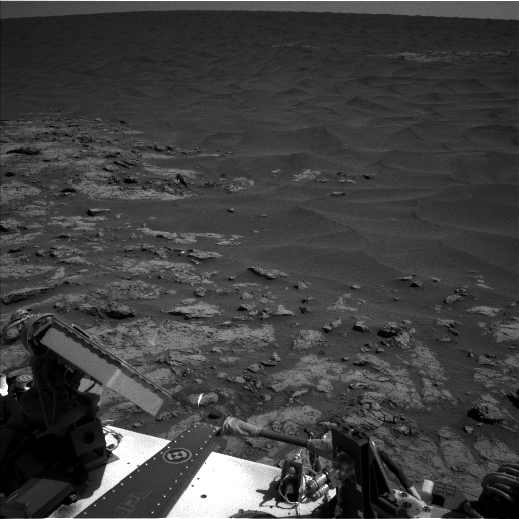 Nasa's Mars rover Curiosity acquired this image using its Left Navigation Camera on Sol 1250, at drive 2388, site number 52