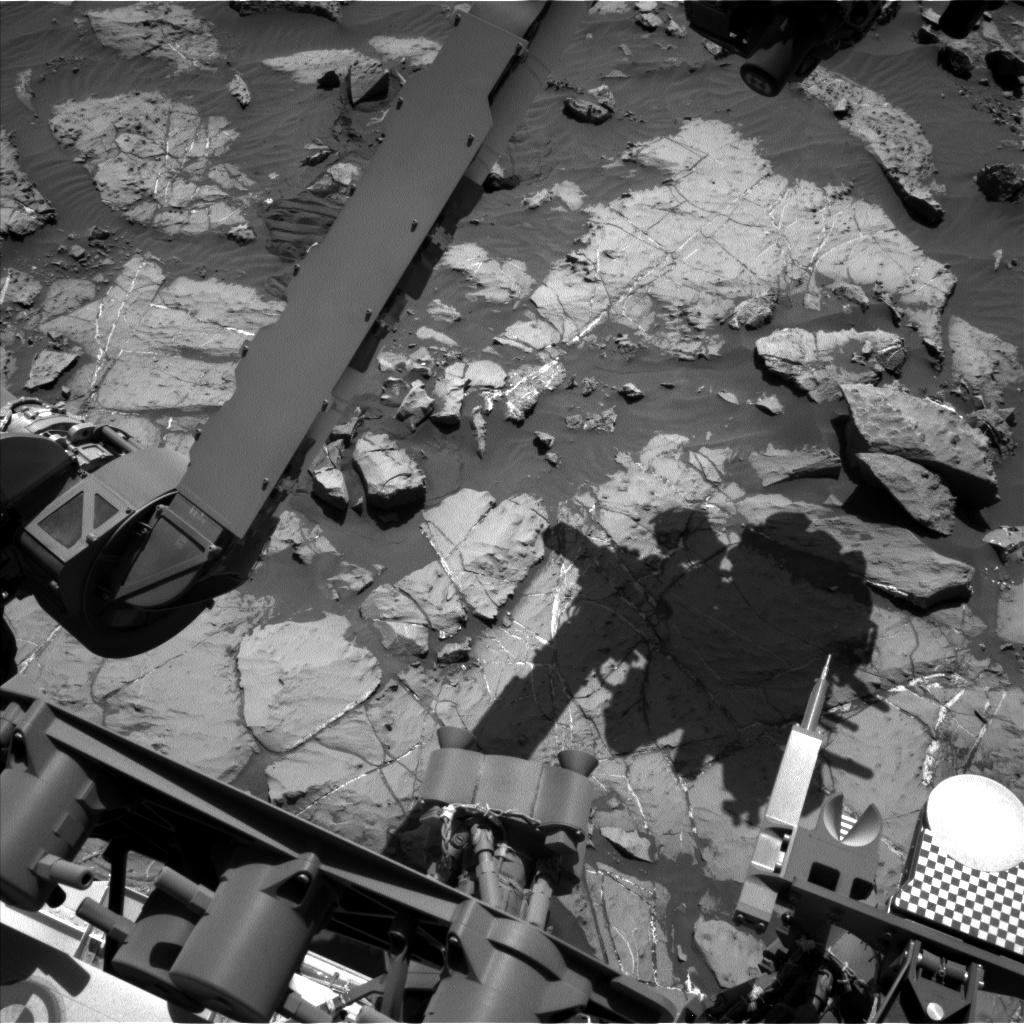 Nasa's Mars rover Curiosity acquired this image using its Left Navigation Camera on Sol 1251, at drive 2388, site number 52