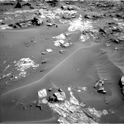 Nasa's Mars rover Curiosity acquired this image using its Left Navigation Camera on Sol 1274, at drive 876, site number 53