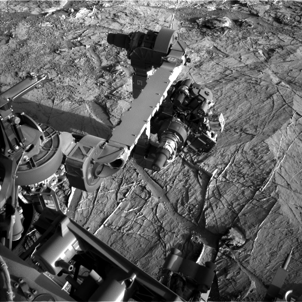 Nasa's Mars rover Curiosity acquired this image using its Left Navigation Camera on Sol 1275, at drive 1056, site number 53