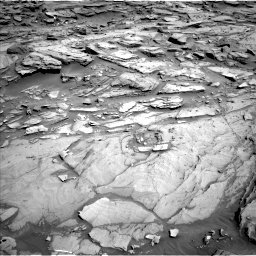 Nasa's Mars rover Curiosity acquired this image using its Left Navigation Camera on Sol 1282, at drive 1422, site number 53