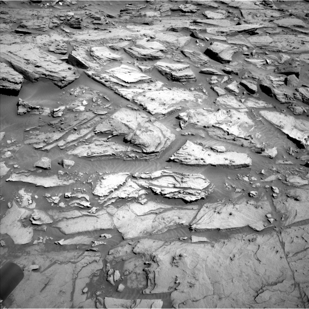 Nasa's Mars rover Curiosity acquired this image using its Left Navigation Camera on Sol 1282, at drive 1434, site number 53
