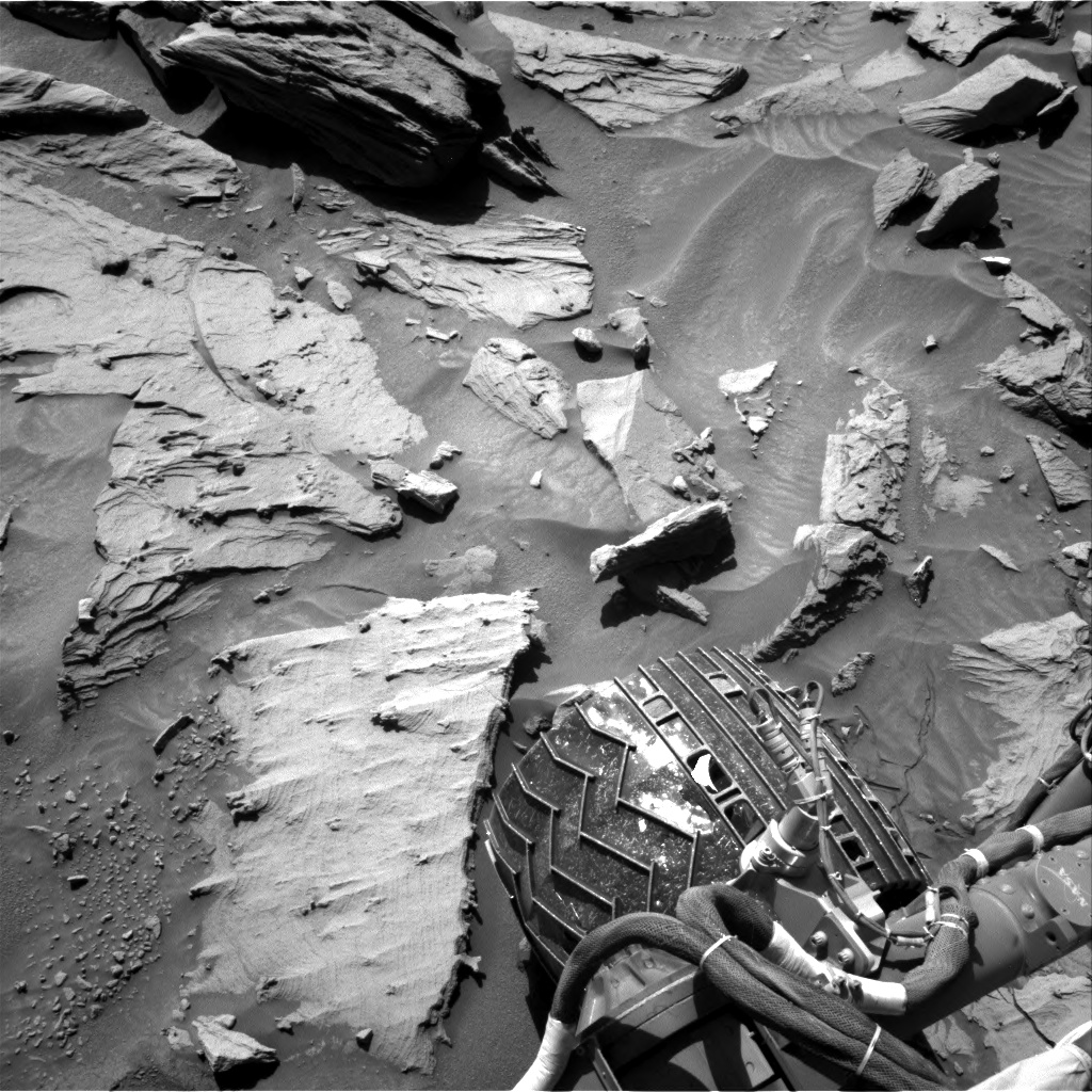 Nasa's Mars rover Curiosity acquired this image using its Right Navigation Camera on Sol 1282, at drive 1470, site number 53
