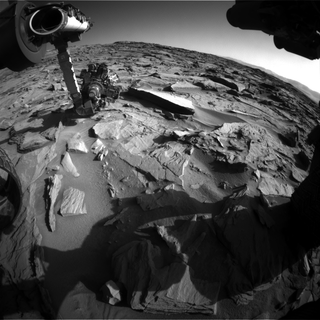 Nasa's Mars rover Curiosity acquired this image using its Front Hazard Avoidance Camera (Front Hazcam) on Sol 1287, at drive 1994, site number 53