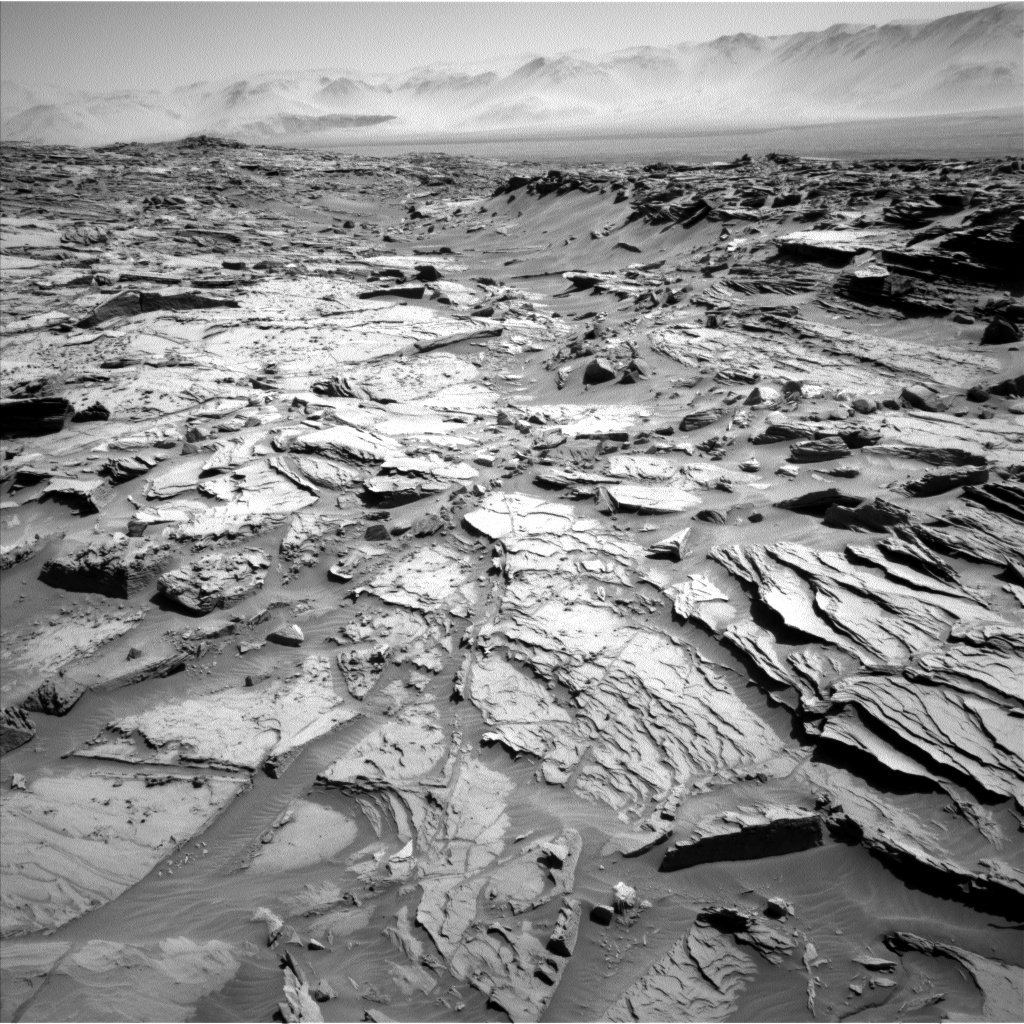 Nasa's Mars rover Curiosity acquired this image using its Left Navigation Camera on Sol 1288, at drive 1994, site number 53