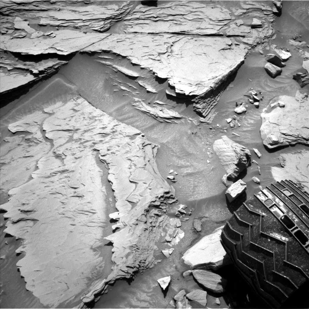 Nasa's Mars rover Curiosity acquired this image using its Left Navigation Camera on Sol 1288, at drive 1994, site number 53
