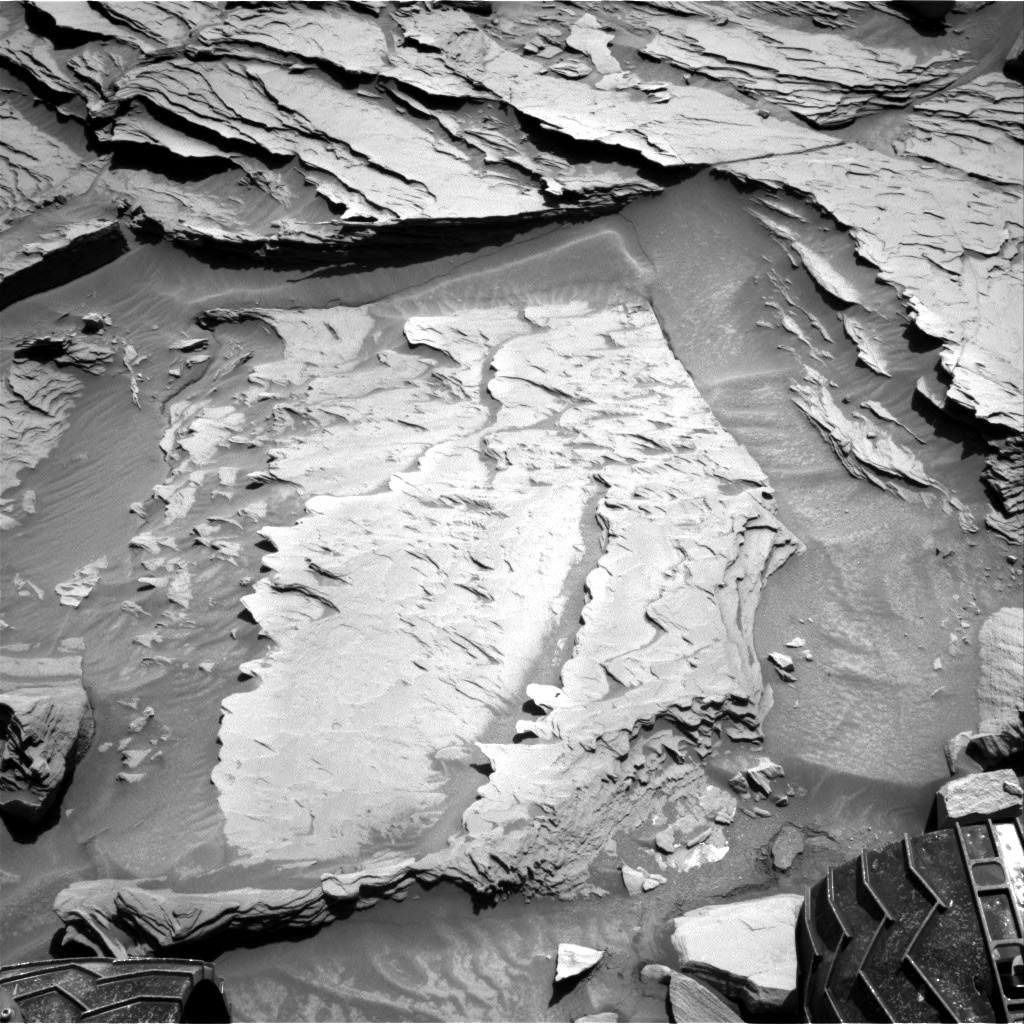 Nasa's Mars rover Curiosity acquired this image using its Right Navigation Camera on Sol 1288, at drive 1994, site number 53
