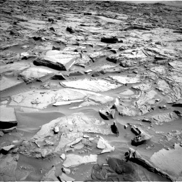 Nasa's Mars rover Curiosity acquired this image using its Left Navigation Camera on Sol 1289, at drive 2024, site number 53