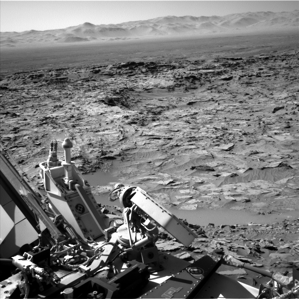 Nasa's Mars rover Curiosity acquired this image using its Left Navigation Camera on Sol 1289, at drive 2138, site number 53