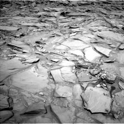 Nasa's Mars rover Curiosity acquired this image using its Left Navigation Camera on Sol 1292, at drive 2304, site number 53