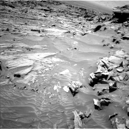 Nasa's Mars rover Curiosity acquired this image using its Left Navigation Camera on Sol 1298, at drive 2674, site number 53