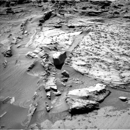 Nasa's Mars rover Curiosity acquired this image using its Left Navigation Camera on Sol 1298, at drive 2896, site number 53