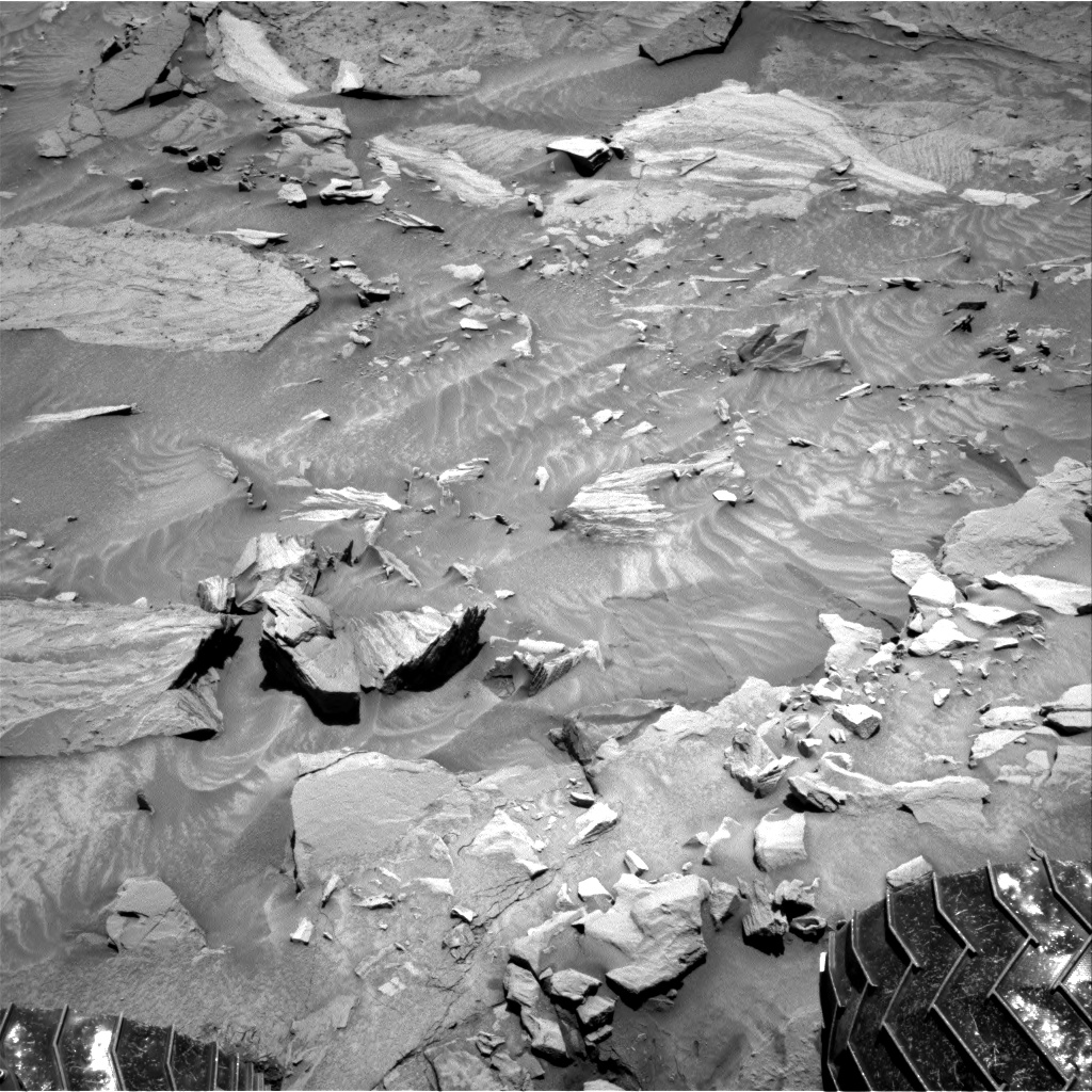 Nasa's Mars rover Curiosity acquired this image using its Right Navigation Camera on Sol 1312, at drive 388, site number 54