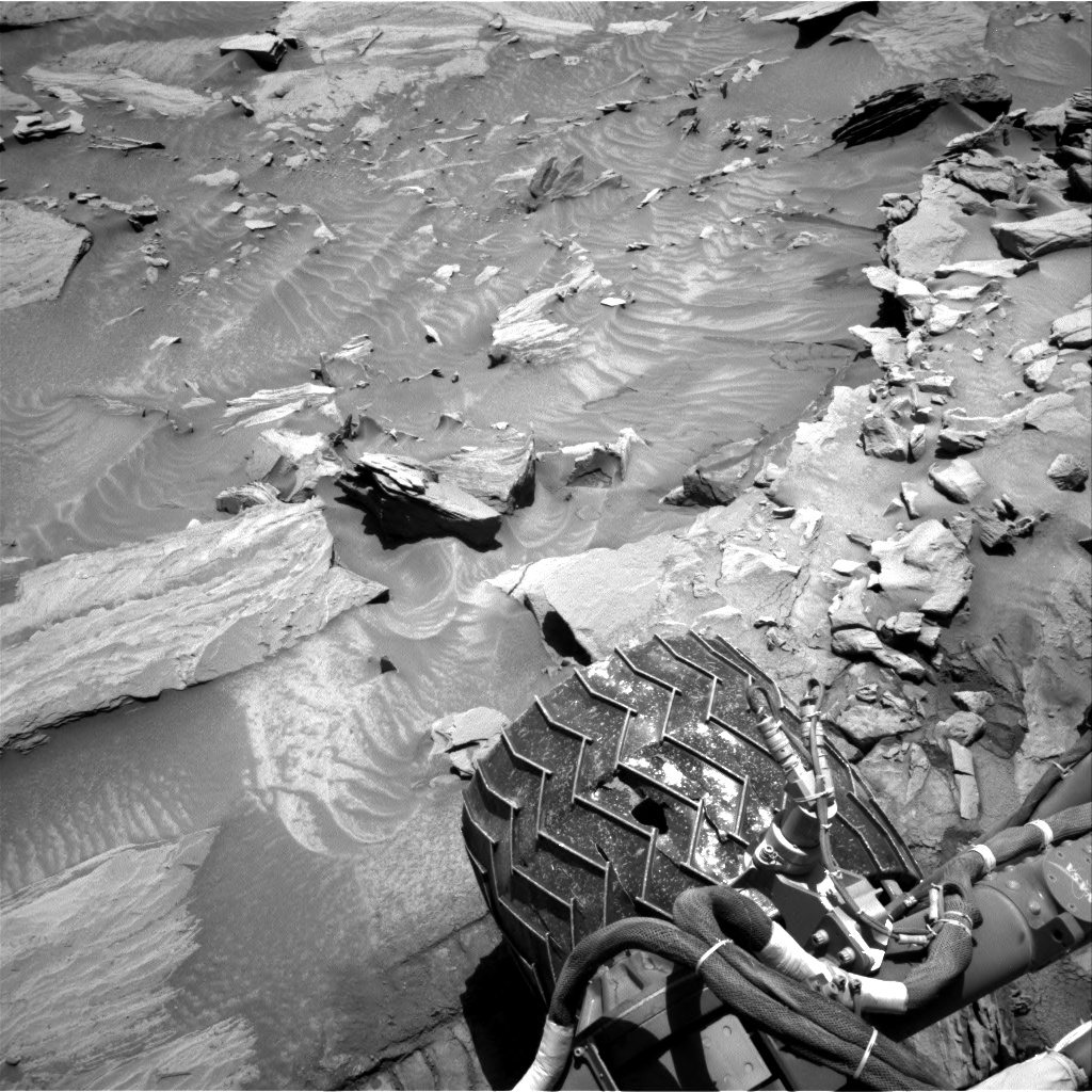 Nasa's Mars rover Curiosity acquired this image using its Right Navigation Camera on Sol 1315, at drive 412, site number 54
