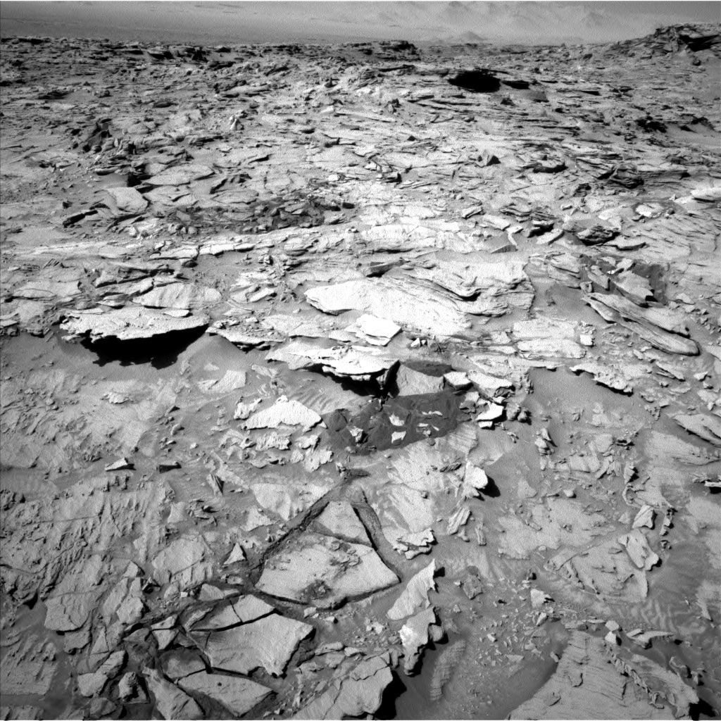 Nasa's Mars rover Curiosity acquired this image using its Left Navigation Camera on Sol 1316, at drive 622, site number 54