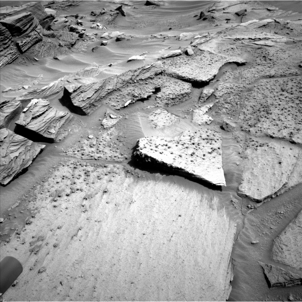 Nasa's Mars rover Curiosity acquired this image using its Left Navigation Camera on Sol 1349, at drive 1550, site number 54