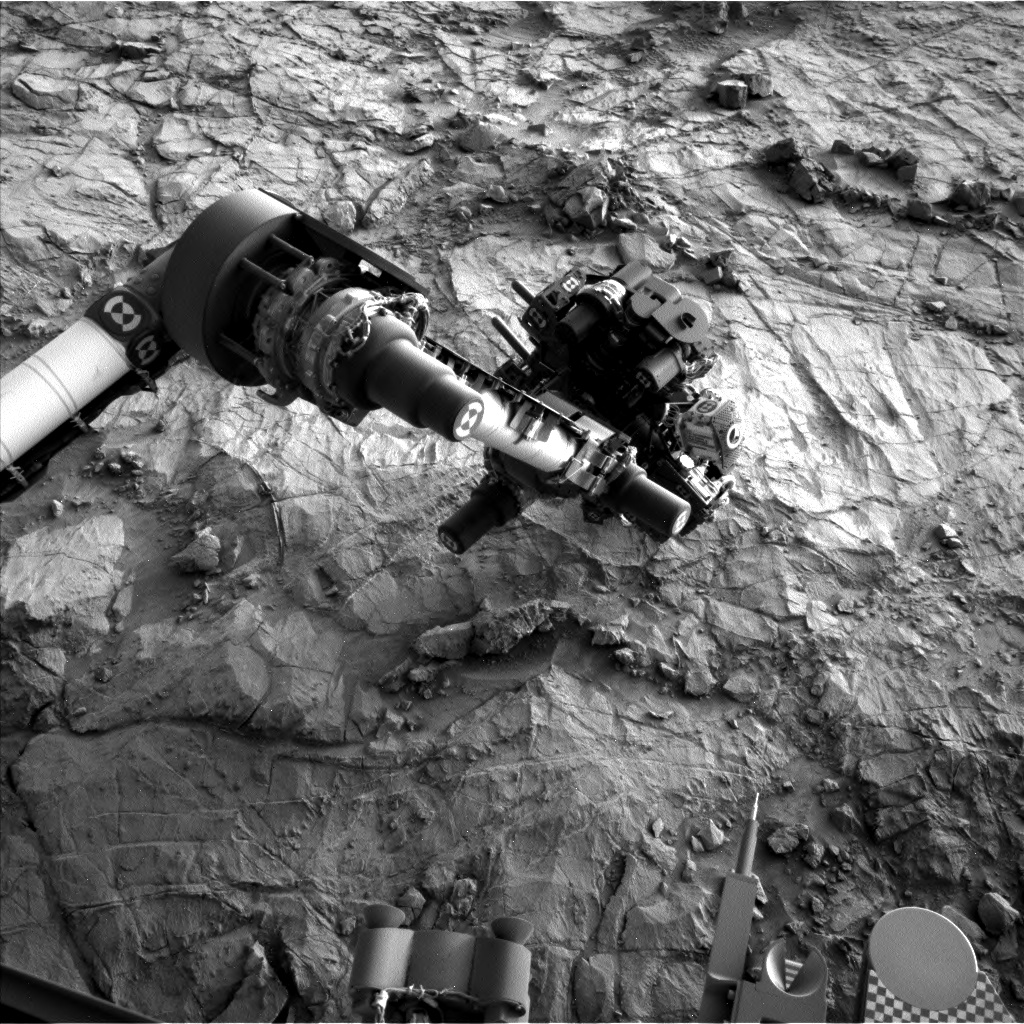 Nasa's Mars rover Curiosity acquired this image using its Left Navigation Camera on Sol 1355, at drive 2202, site number 54