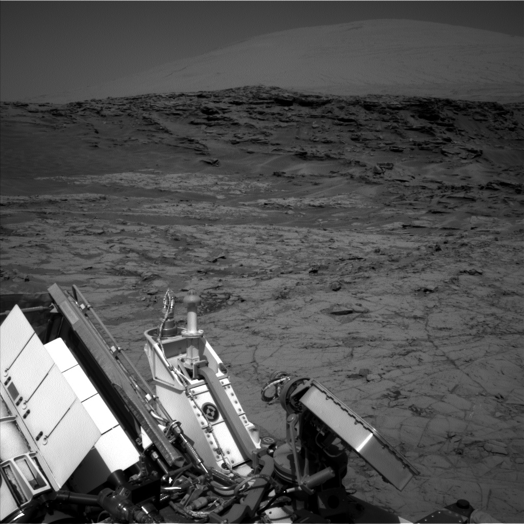 Nasa's Mars rover Curiosity acquired this image using its Left Navigation Camera on Sol 1356, at drive 2202, site number 54