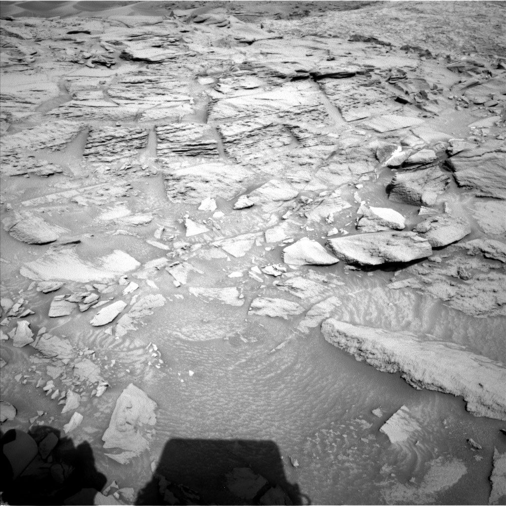 Nasa's Mars rover Curiosity acquired this image using its Left Navigation Camera on Sol 1371, at drive 2724, site number 54