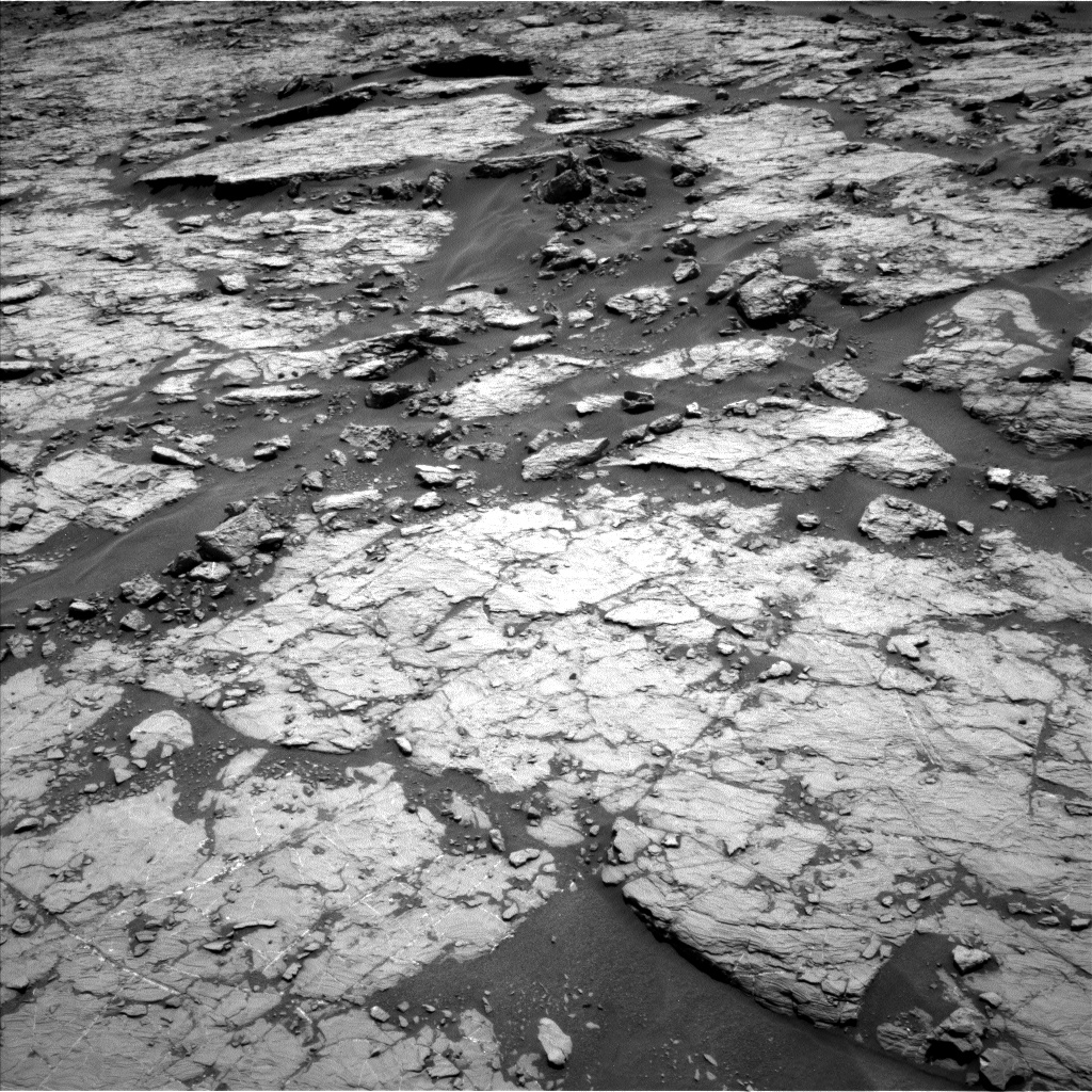 Nasa's Mars rover Curiosity acquired this image using its Left Navigation Camera on Sol 1432, at drive 2376, site number 56