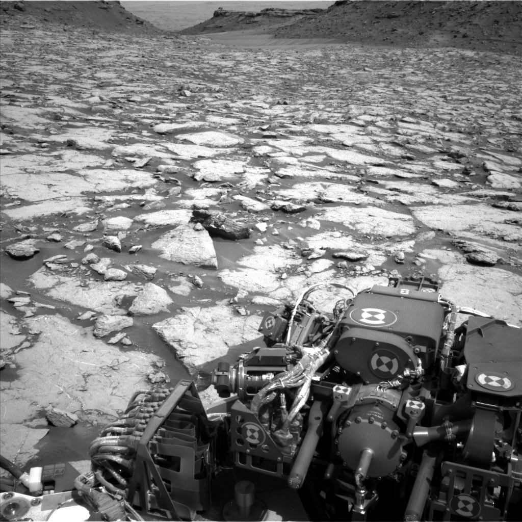 Nasa's Mars rover Curiosity acquired this image using its Left Navigation Camera on Sol 1433, at drive 0, site number 57