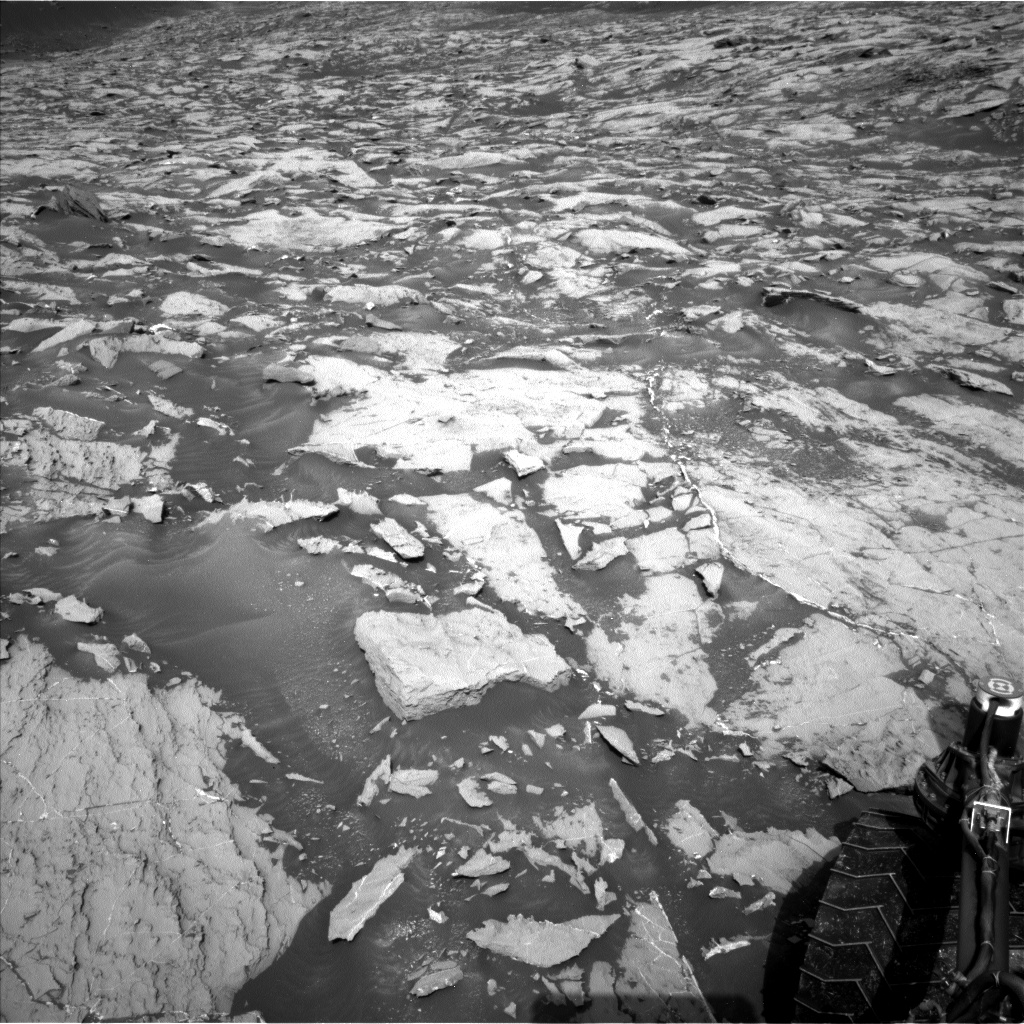 Nasa's Mars rover Curiosity acquired this image using its Left Navigation Camera on Sol 1462, at drive 2798, site number 57