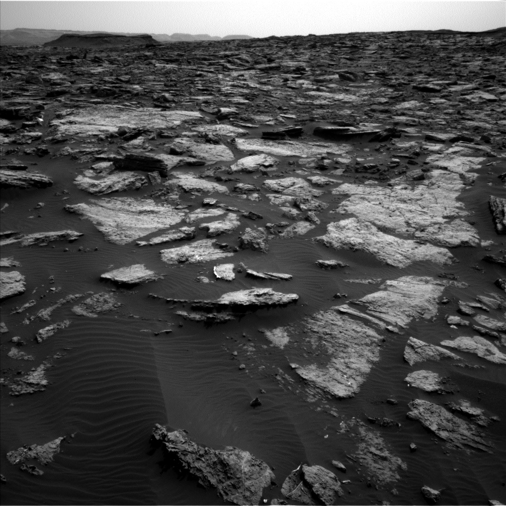 Nasa's Mars rover Curiosity acquired this image using its Left Navigation Camera on Sol 1471, at drive 642, site number 58