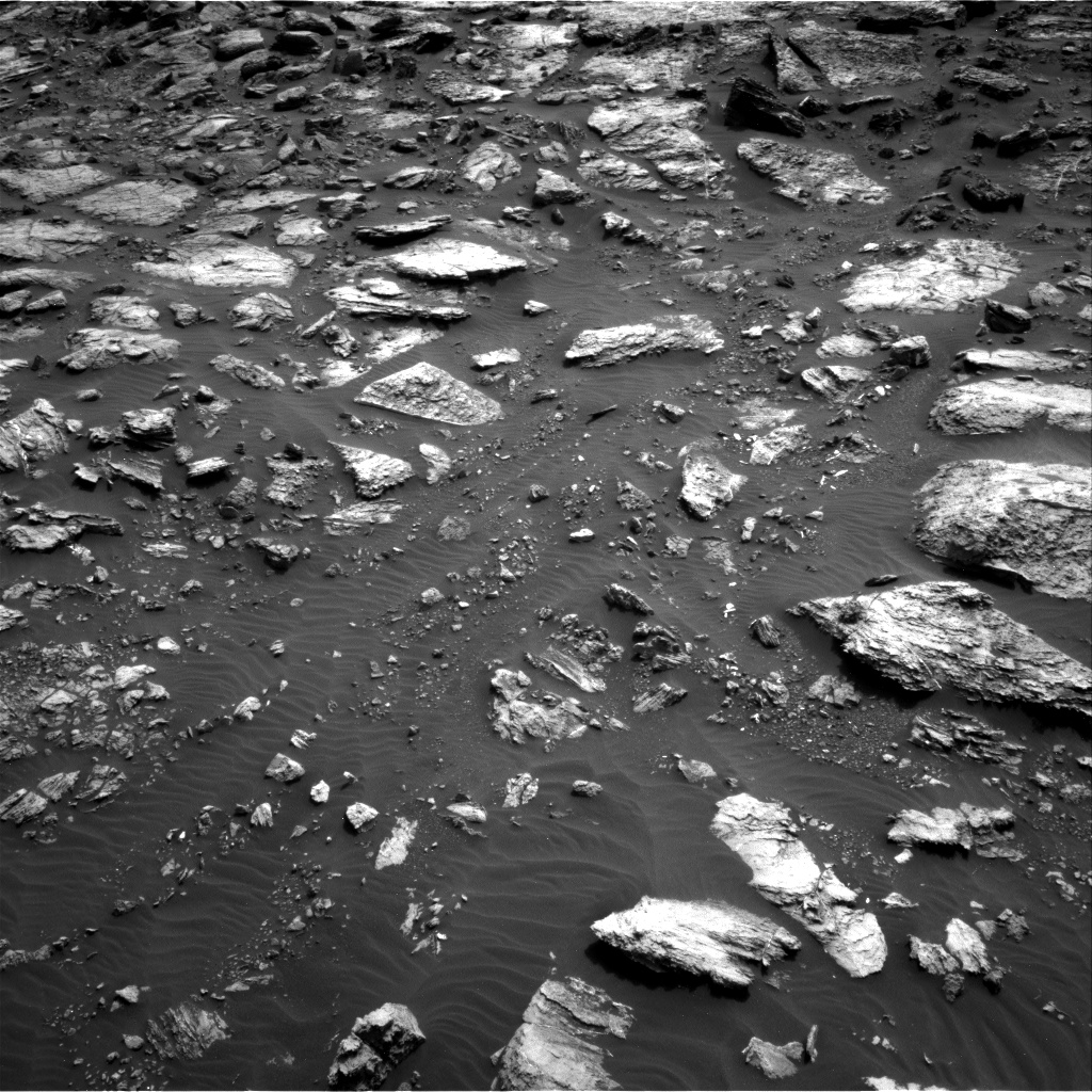 Nasa's Mars rover Curiosity acquired this image using its Right Navigation Camera on Sol 1475, at drive 870, site number 58