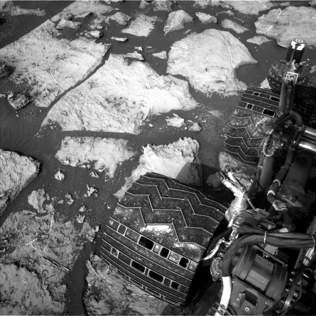 Nasa's Mars rover Curiosity acquired this image using its Left Navigation Camera on Sol 1487, at drive 1986, site number 58