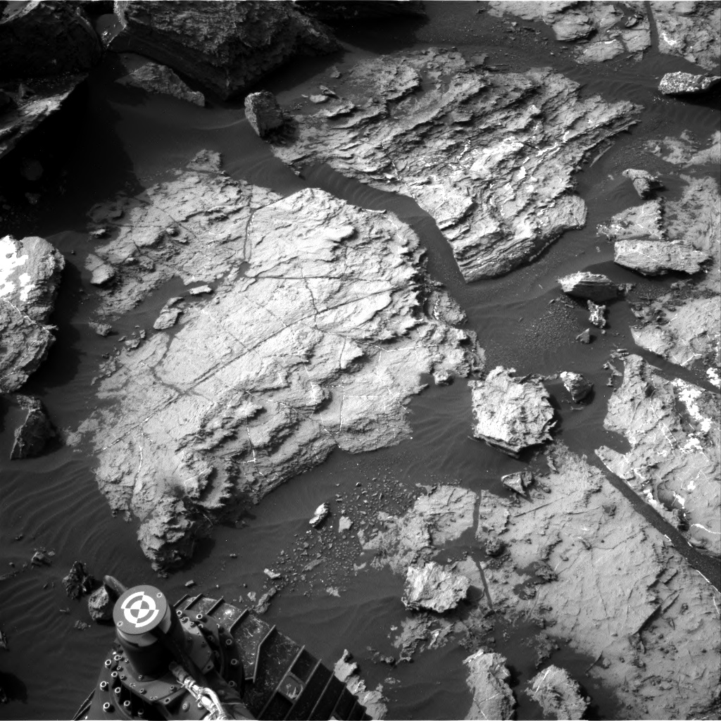 Nasa's Mars rover Curiosity acquired this image using its Right Navigation Camera on Sol 1487, at drive 1986, site number 58