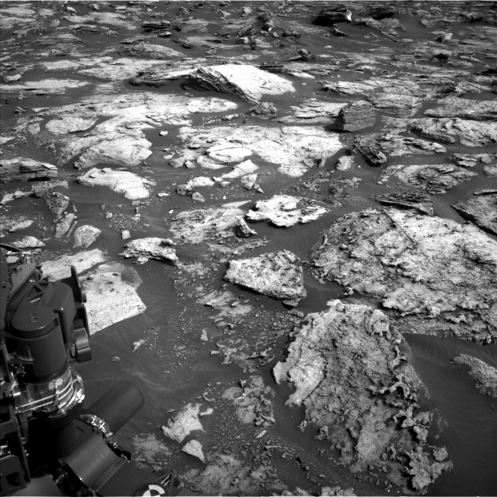 Nasa's Mars rover Curiosity acquired this image using its Left Navigation Camera on Sol 1500, at drive 2340, site number 58