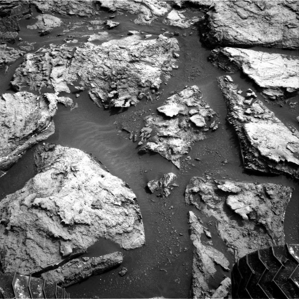 Nasa's Mars rover Curiosity acquired this image using its Right Navigation Camera on Sol 1500, at drive 2394, site number 58