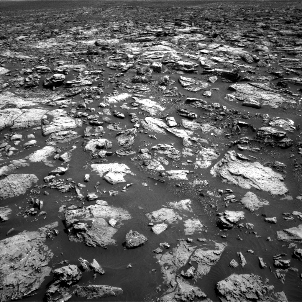 Nasa's Mars rover Curiosity acquired this image using its Left Navigation Camera on Sol 1501, at drive 2724, site number 58