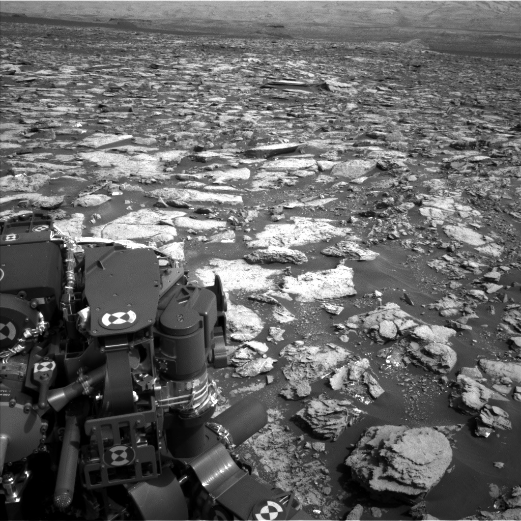 Nasa's Mars rover Curiosity acquired this image using its Left Navigation Camera on Sol 1501, at drive 2760, site number 58