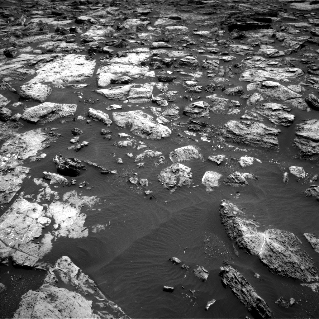 Nasa's Mars rover Curiosity acquired this image using its Left Navigation Camera on Sol 1503, at drive 3186, site number 58