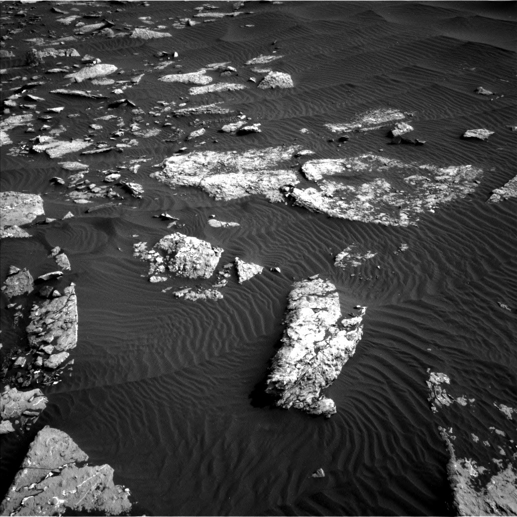 Nasa's Mars rover Curiosity acquired this image using its Left Navigation Camera on Sol 1514, at drive 1962, site number 59