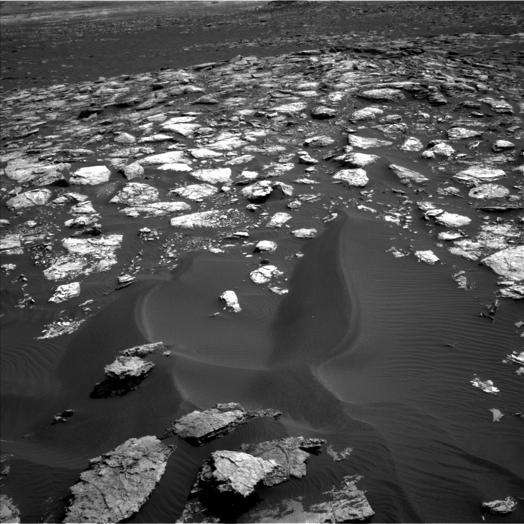 Nasa's Mars rover Curiosity acquired this image using its Left Navigation Camera on Sol 1521, at drive 2668, site number 59