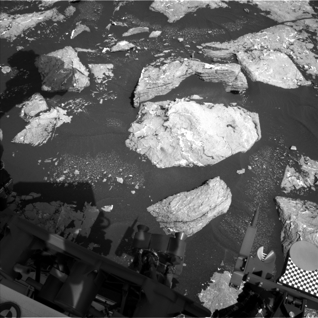 Nasa's Mars rover Curiosity acquired this image using its Left Navigation Camera on Sol 1533, at drive 2830, site number 59
