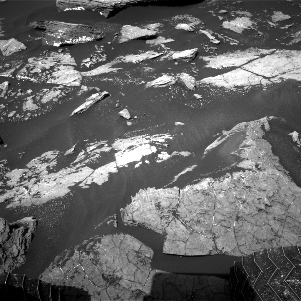 Nasa's Mars rover Curiosity acquired this image using its Right Navigation Camera on Sol 1553, at drive 3004, site number 59